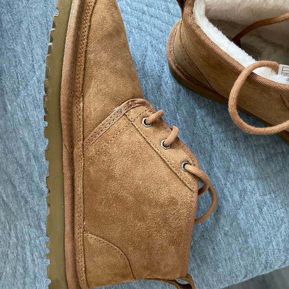 Unisex Uggs size 9 mens 10 1/2 womens - Picture 3 of 7